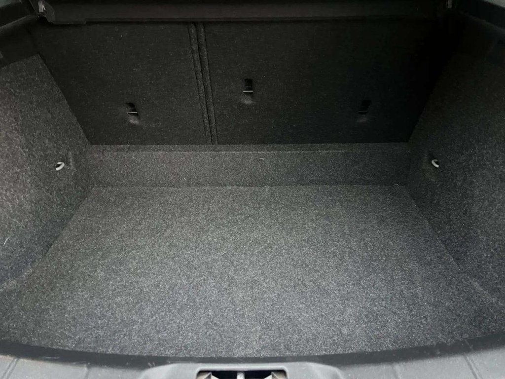 Used Volvo V40 2016 for sale - 76496402: Photo 9