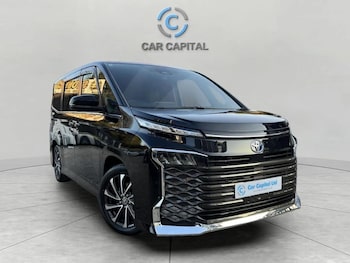 Used Toyota Voxy 2024 for sale - 75642601: Photo