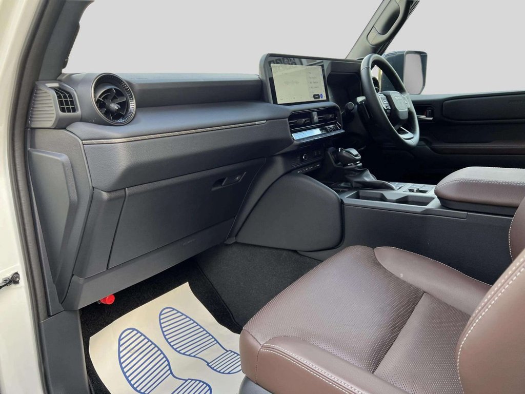 Used Toyota Land Cruiser 2024 for sale - 77250215: Photo 37