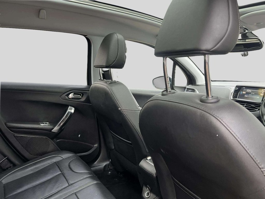Used Peugeot 2008 2015 for sale - 76698834: Photo 25