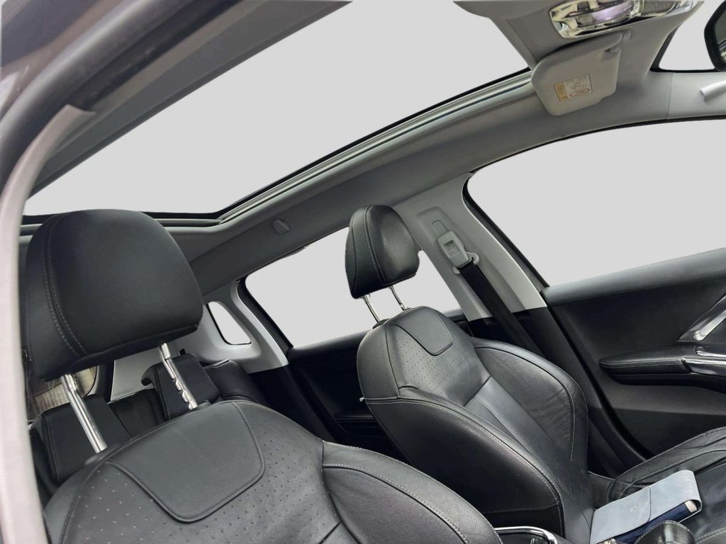 Used Peugeot 2008 2015 for sale - 76698834: Photo 32