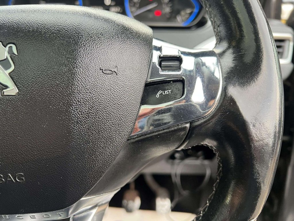 Used Peugeot 2008 2015 for sale - 76698834: Photo 35