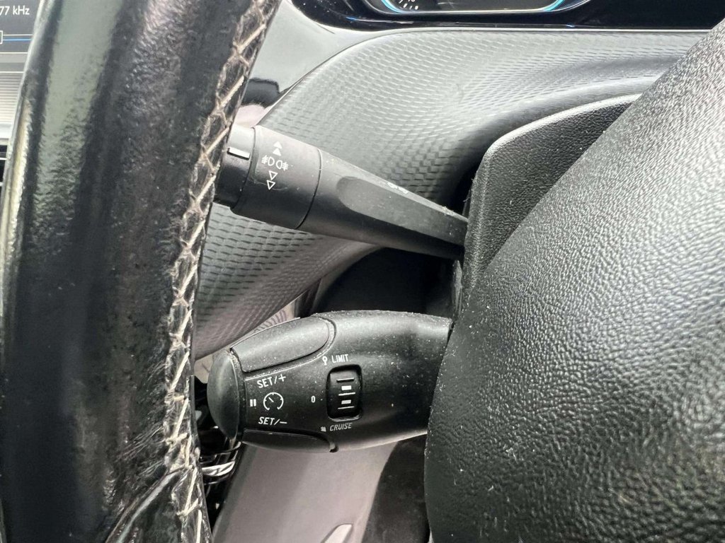 Used Peugeot 2008 2015 for sale - 76698834: Photo 37