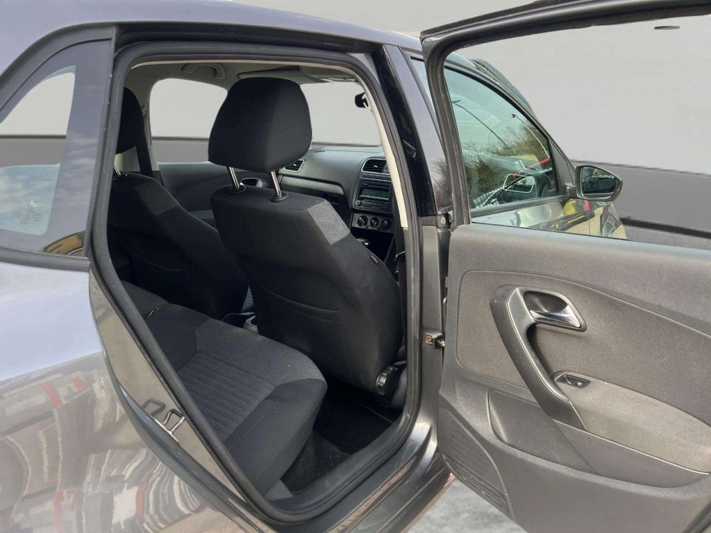 Used Volkswagen Polo 2010 for sale - 78153642: Photo 21