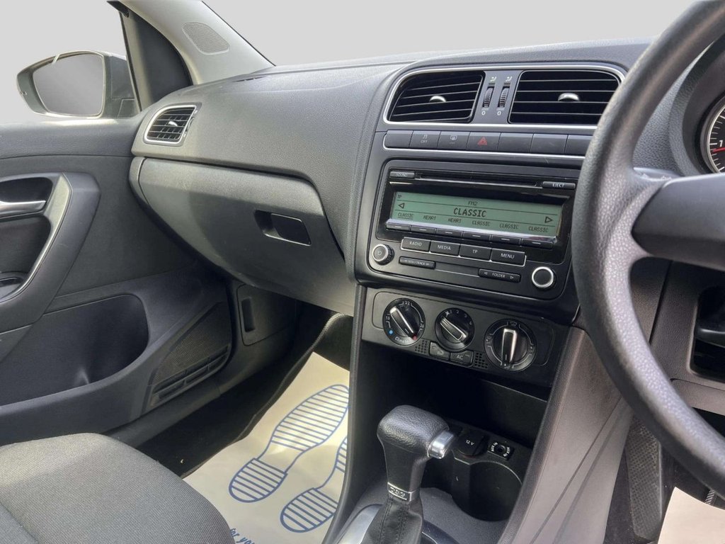 Used Volkswagen Polo 2010 for sale - 78153642: Photo 37