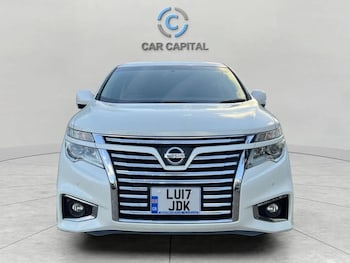 Used Nissan Elgrand 2017 for sale - 77014432: Photo