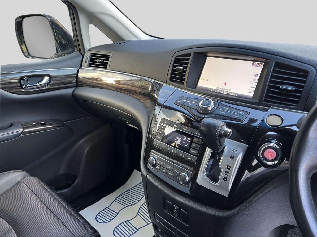 Used Nissan Elgrand 2025 for sale - 77014432: Photo 42
