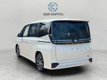 Used Toyota Voxy 2024 for sale - 75607237: Photo