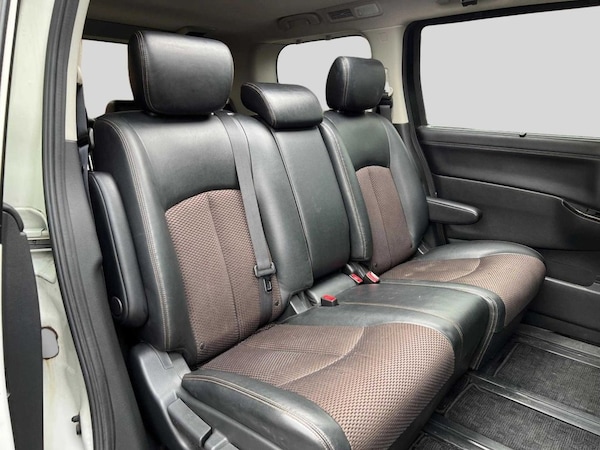 Used Nissan Elgrand 2010 for sale - 74844980: Photo 13