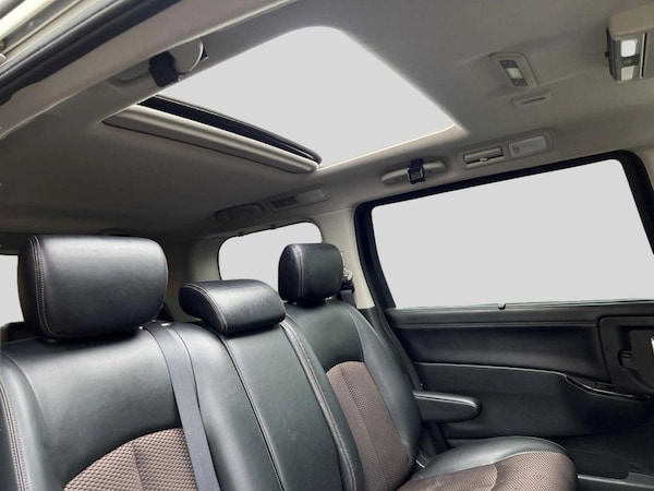 Used Nissan Elgrand 2010 for sale - 74844980: Photo 14
