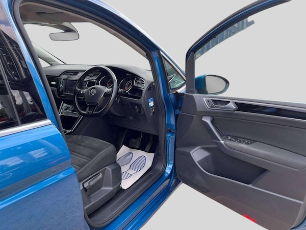 Used Volkswagen Touran 2016 for sale - 74947083: Photo 28
