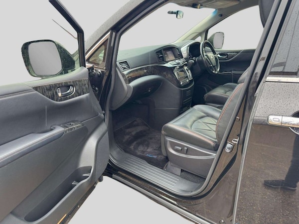 Used Nissan Elgrand 2014 for sale - 75607235: Photo 13
