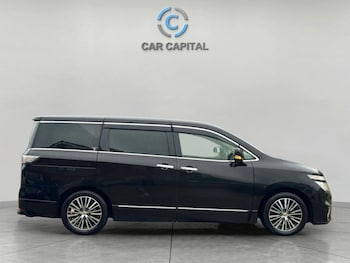 Used Nissan Elgrand 2014 for sale - 75607235: Photo