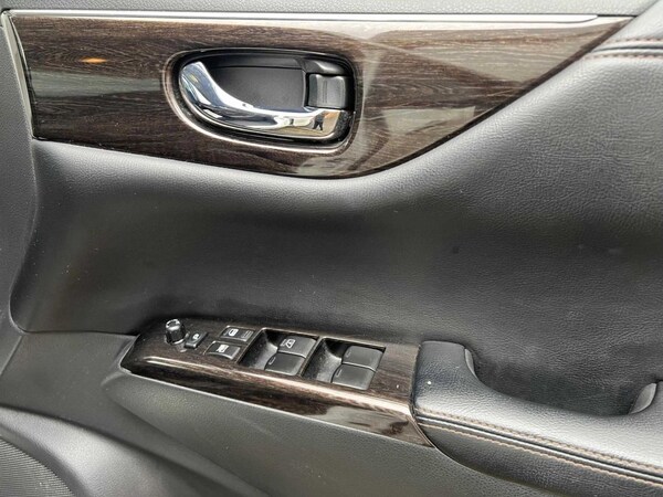 Used Nissan Elgrand 2012 for sale - 74845264: Photo 23