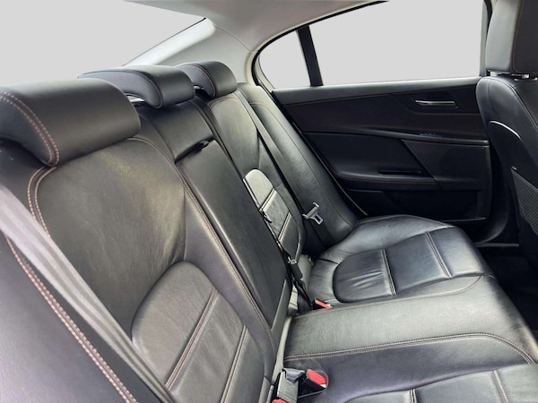 Used Jaguar XE 2017 for sale - 75610451: Photo 20