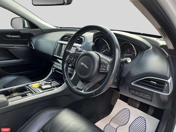 Used Jaguar XE 2017 for sale - 75610451: Photo 26