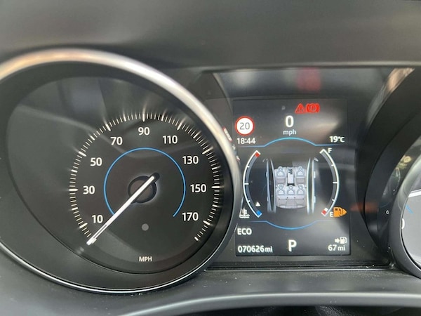 Used Jaguar XE 2017 for sale - 75610451: Photo 35