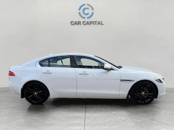 Used Jaguar XE 2017 for sale - 75610451: Photo