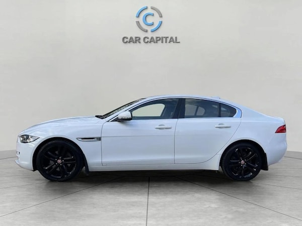 Used Jaguar XE 2017 for sale - 75610451: Photo 9