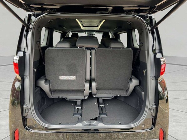 Used Toyota Alphard 2024 for sale - 75607243: Photo 8
