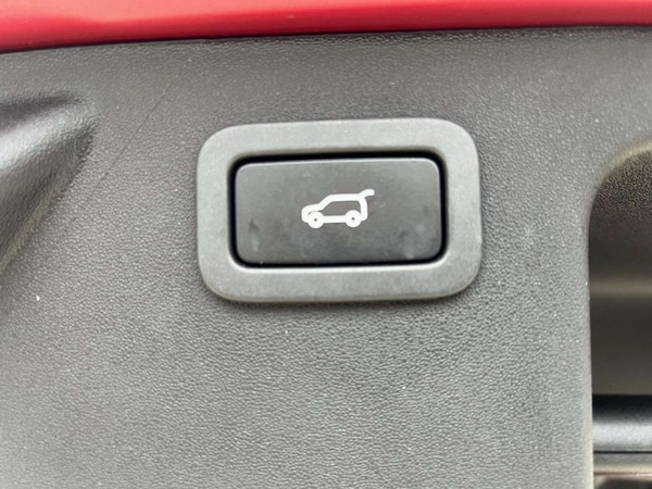Used Land Rover Discovery Sport 2017 for sale - 76291880: Photo 12