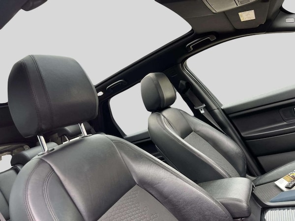 Used Land Rover Discovery Sport 2017 for sale - 76291880: Photo 33