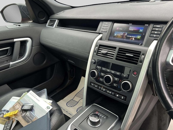 Used Land Rover Discovery Sport 2017 for sale - 76291880: Photo 43
