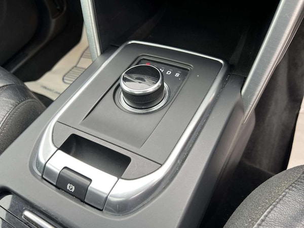 Used Land Rover Discovery Sport 2017 for sale - 76291880: Photo 44
