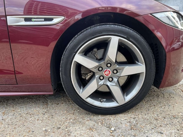 Used Jaguar XE 2016 for sale - 76223940: Photo 18