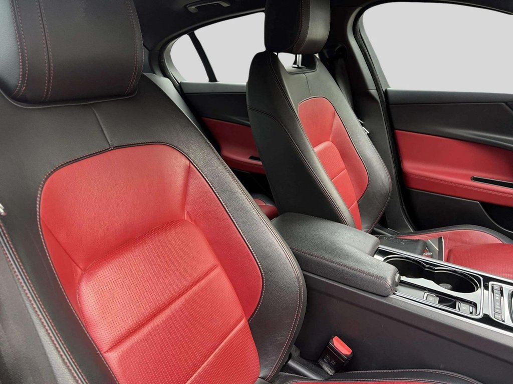 Used Jaguar XE 2016 for sale - 76223940: Photo 29