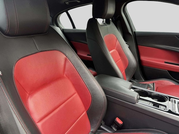 Used Jaguar XE 2016 for sale - 76223940: Photo 29