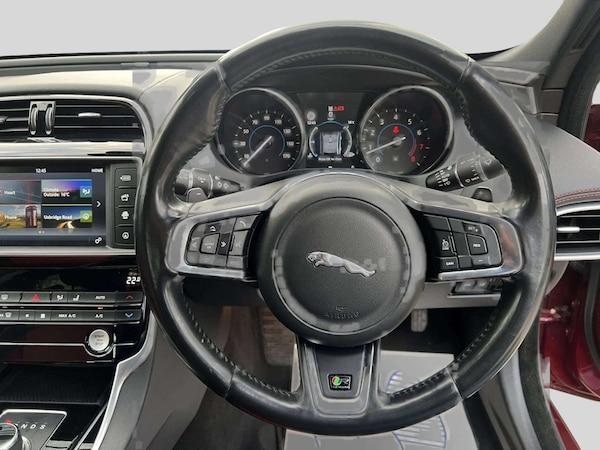 Used Jaguar XE 2016 for sale - 76223940: Photo 32