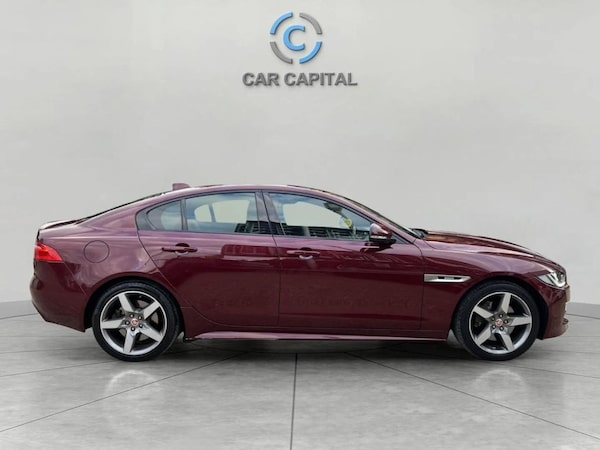 Used Jaguar XE 2016 for sale - 76223940: Photo 4