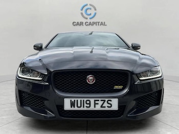 Used Jaguar XE 2019 for sale - 79539023: Photo
