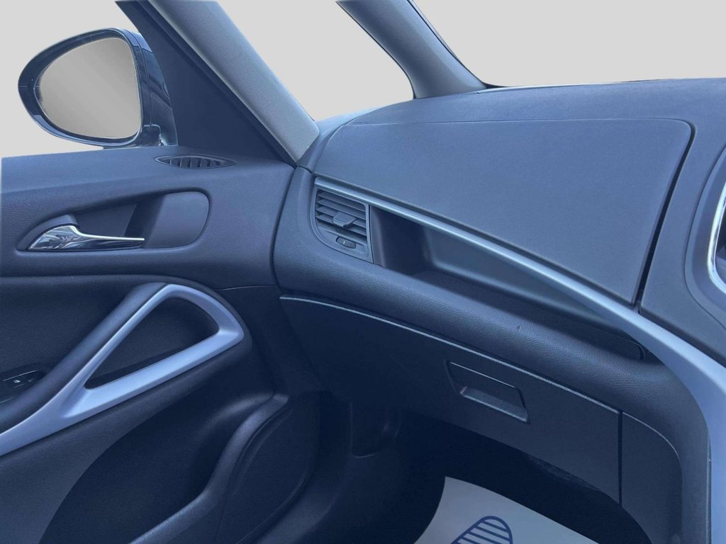 Used Vauxhall Zafira Tourer 2016 for sale - 77477630: Photo 37