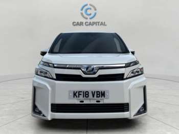 Used Toyota Voxy 2018 for sale - 74844807: Photo