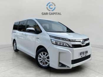 Used Toyota Voxy 2018 for sale - 74844807: Photo