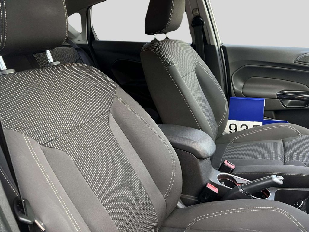 Used Ford Fiesta 2016 for sale - 75947460: Photo 30