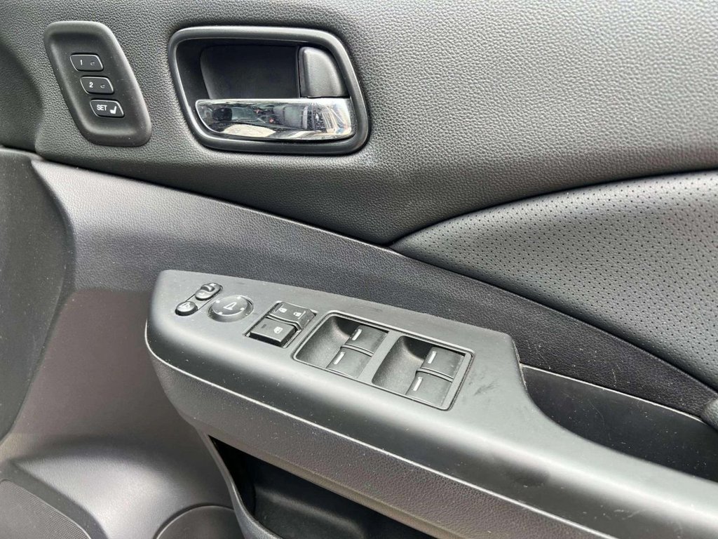 Used Honda CR-V 2017 for sale - 76203126: Photo 29