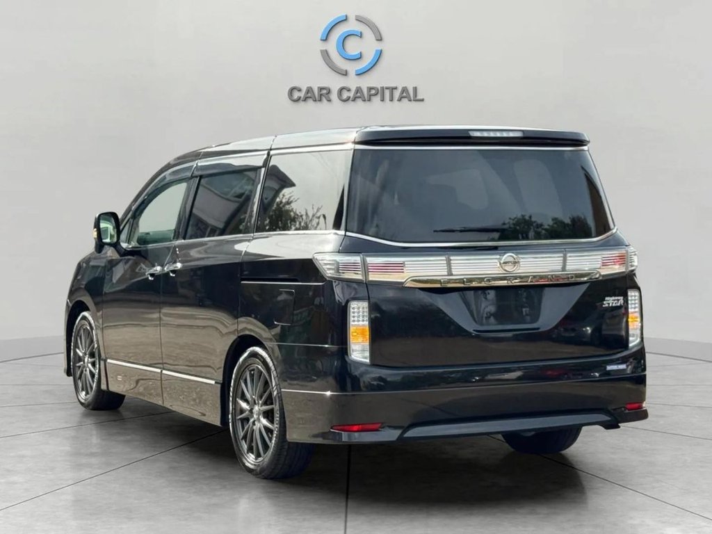 Used Nissan Elgrand 2016 for sale - 76586673: Photo 12