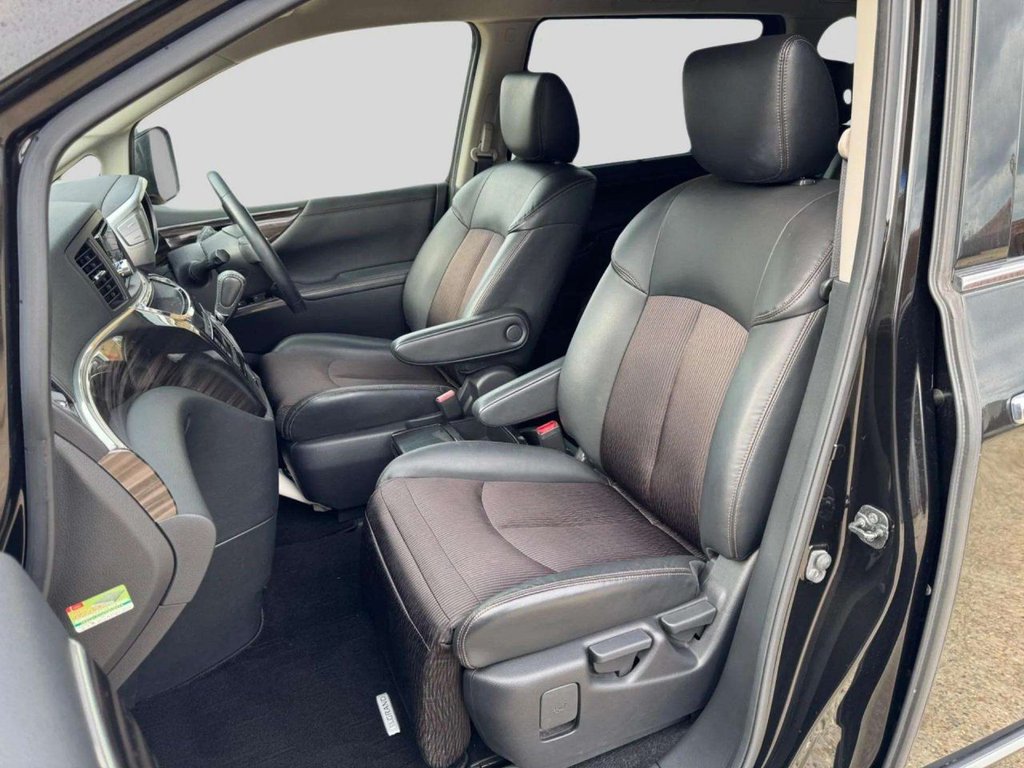 Used Nissan Elgrand 2016 for sale - 76586673: Photo 22