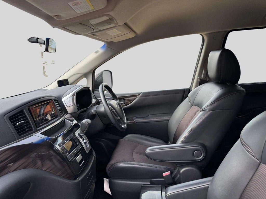 Used Nissan Elgrand 2016 for sale - 76586673: Photo 23