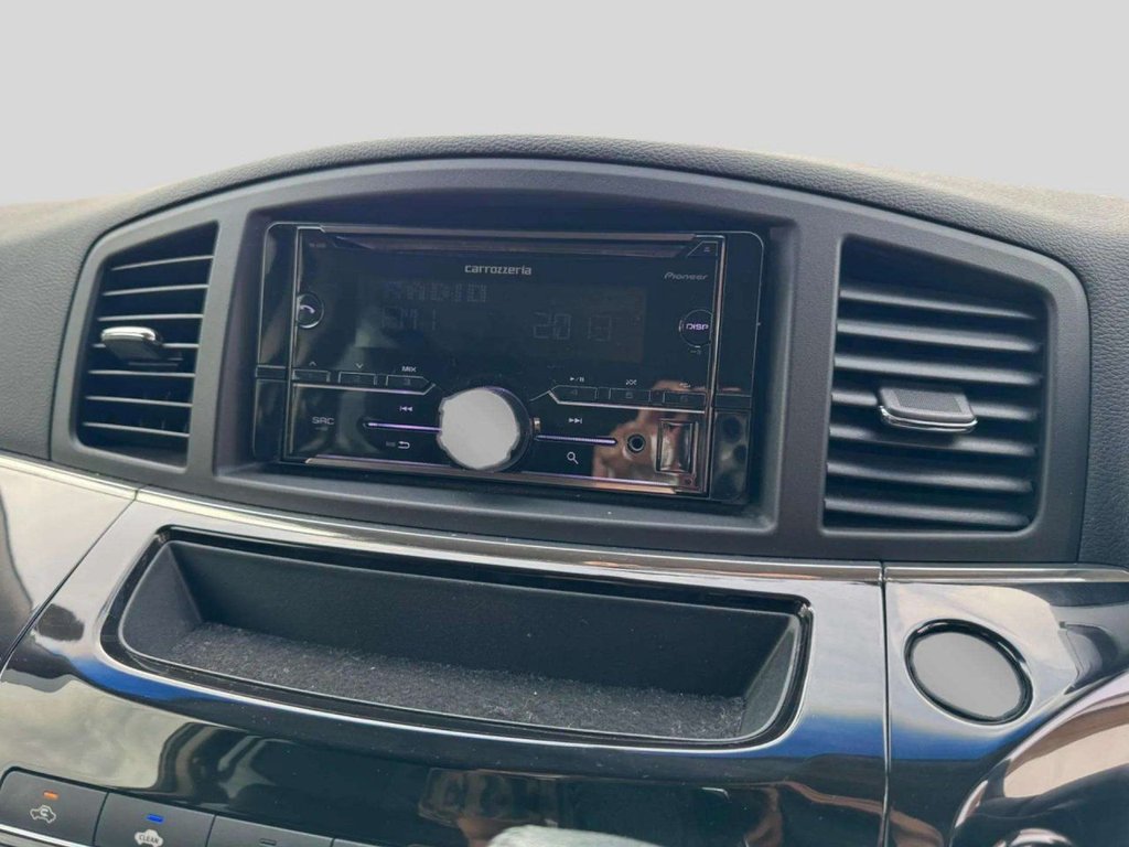 Used Nissan Elgrand 2016 for sale - 76586673: Photo 26