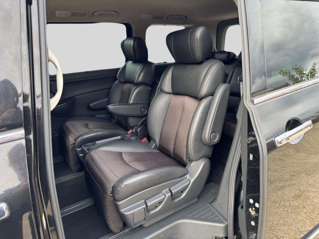 Used Nissan Elgrand 2016 for sale - 76586673: Photo 33