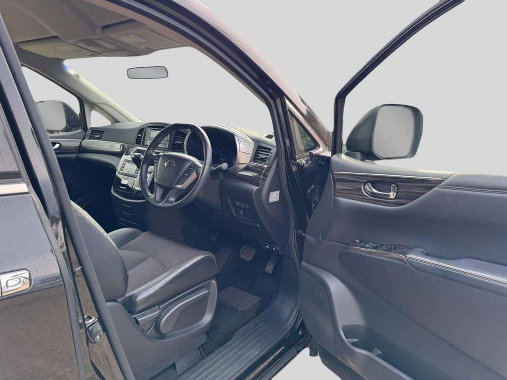 Used Nissan Elgrand 2016 for sale - 76586673: Photo 37