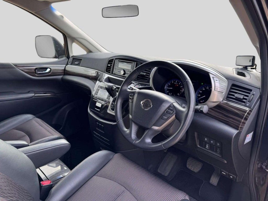 Used Nissan Elgrand 2016 for sale - 76586673: Photo 38