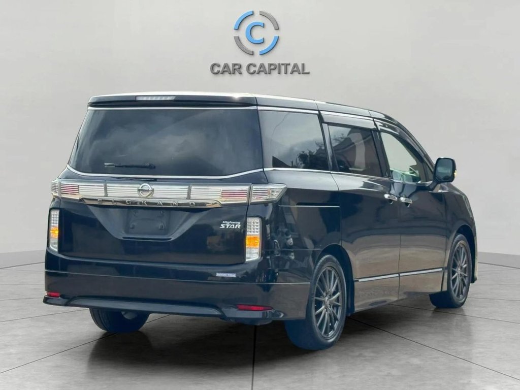 Used Nissan Elgrand 2016 for sale - 76586673: Photo 5