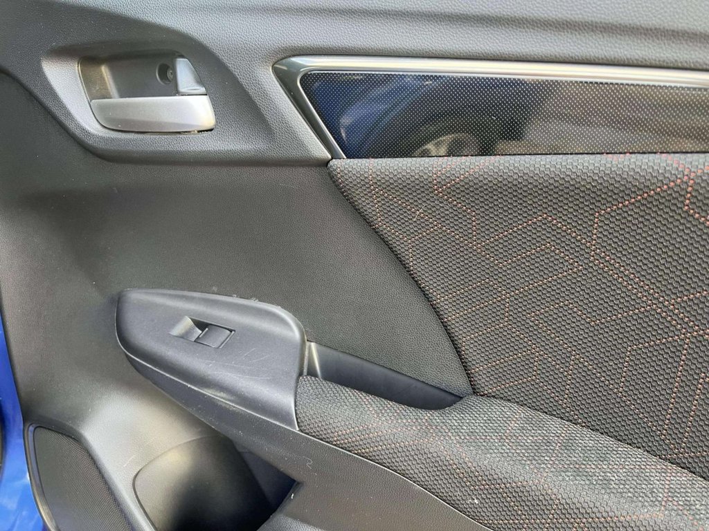 Used Honda Jazz 2014 for sale - 76900886: Photo 21