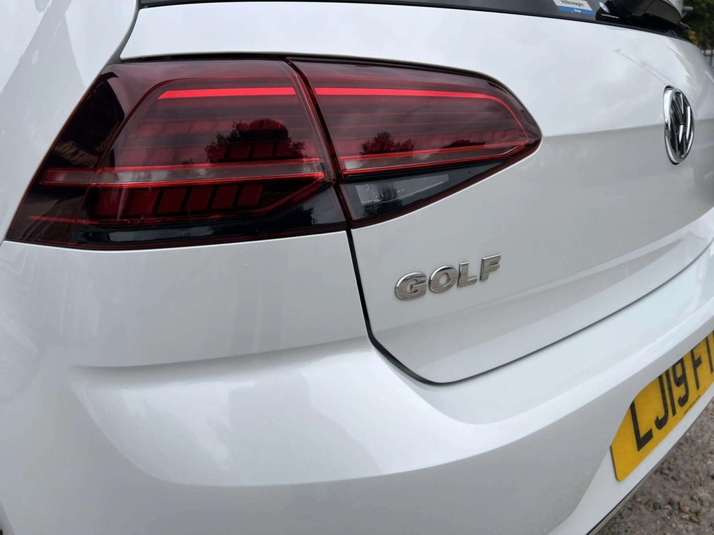 Used Volkswagen Golf 2019 for sale - 76304338: Photo 20