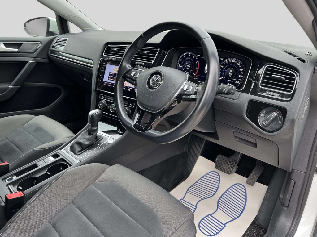 Used Volkswagen Golf 2019 for sale - 76304338: Photo 30